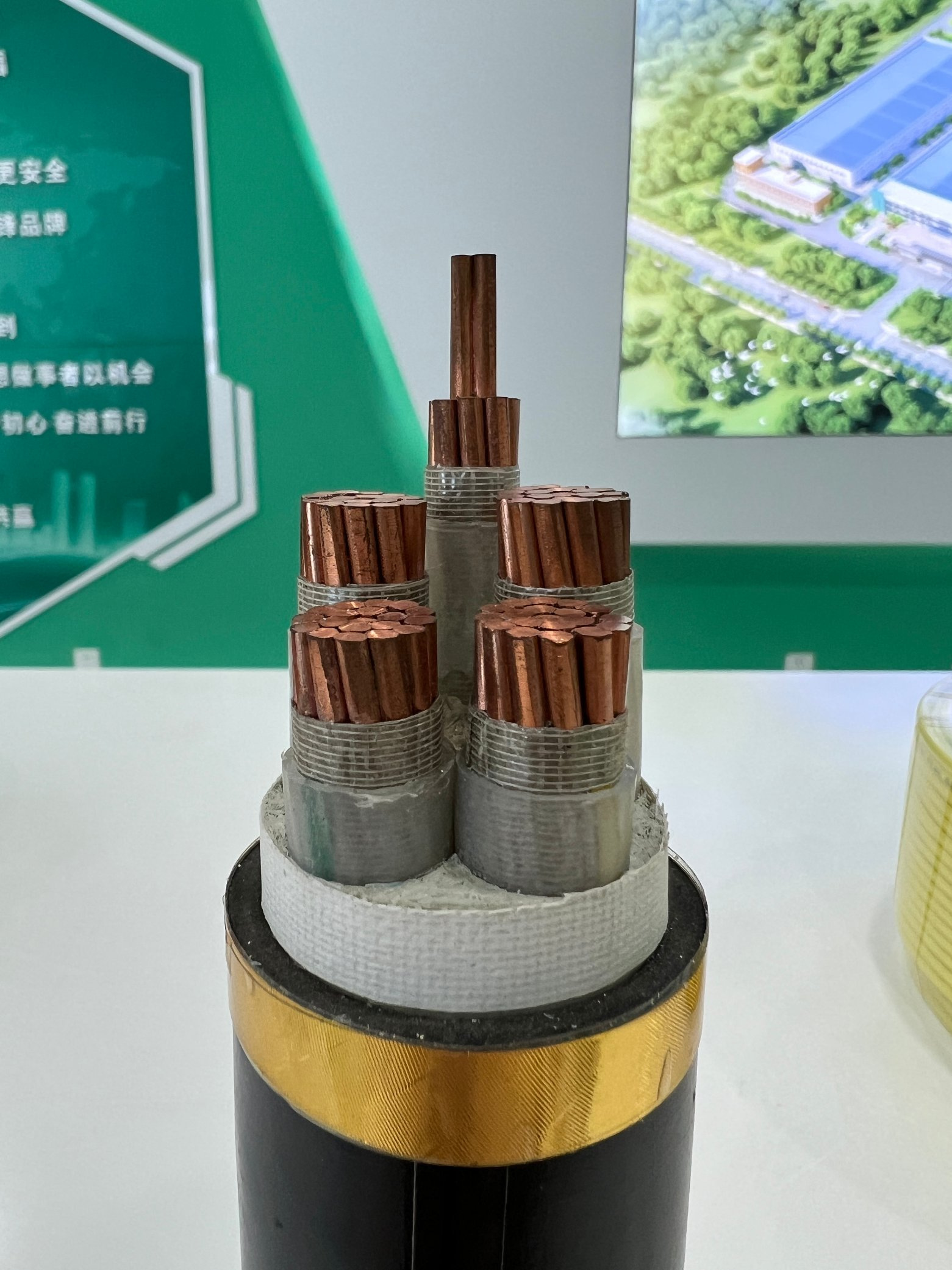 CCC Approved Underground China Armored 4 Core Copper Cable 4X185 Wdzn-Yjy