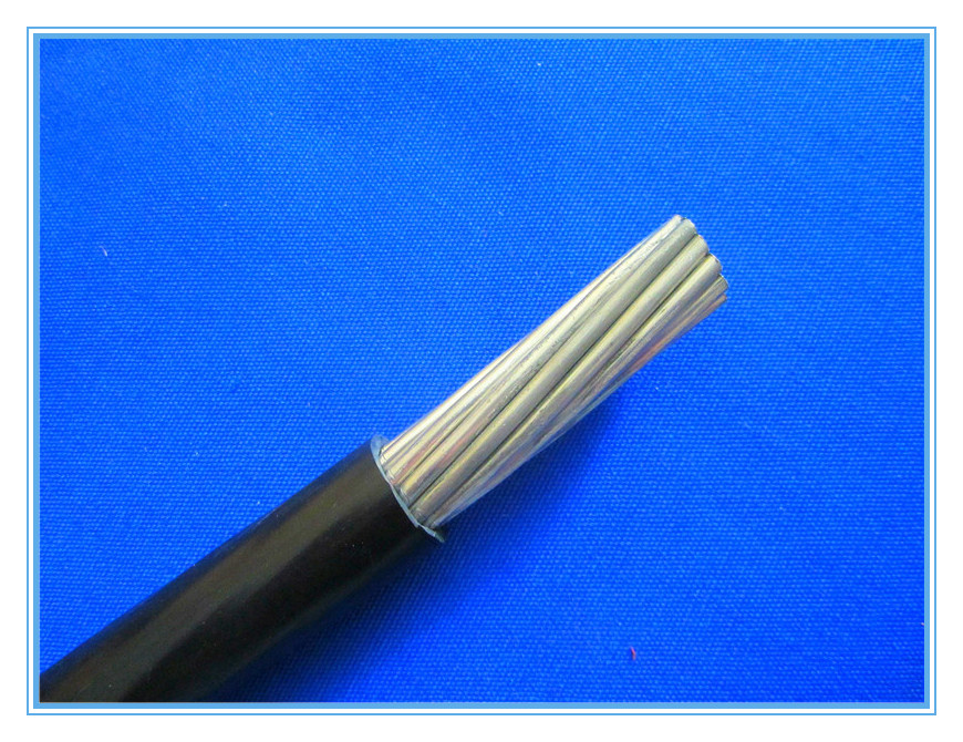Conductor aéreo de baja tensión con aislamiento de XLPE y cable de aluminio