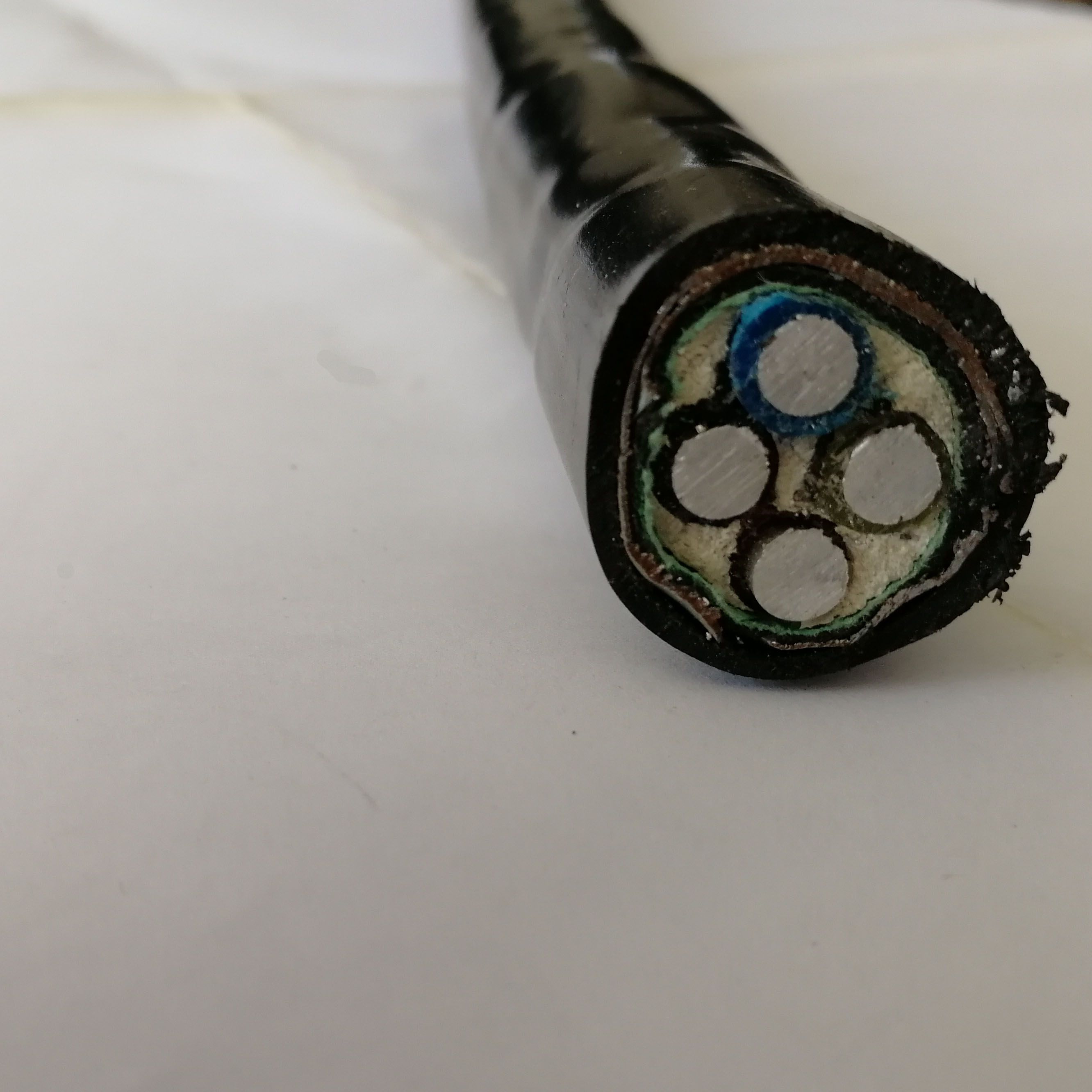 0.6/1kv Cables De Reseau Souterrain Cable Bt 3X150+70mm2 Alu Steel Armour U 1000 Arvfv Cable