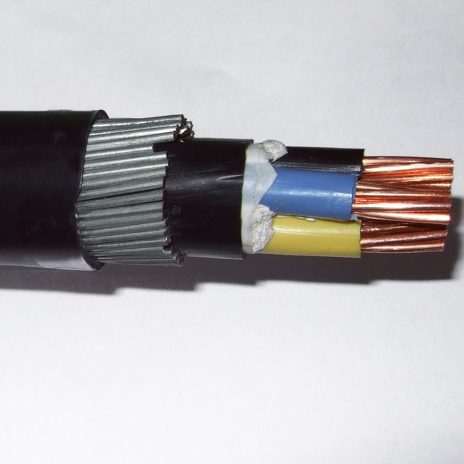 0.6/1kv Copper Conductor XLPE Insulation Swa Armoured 4c10mm2 Power Cable