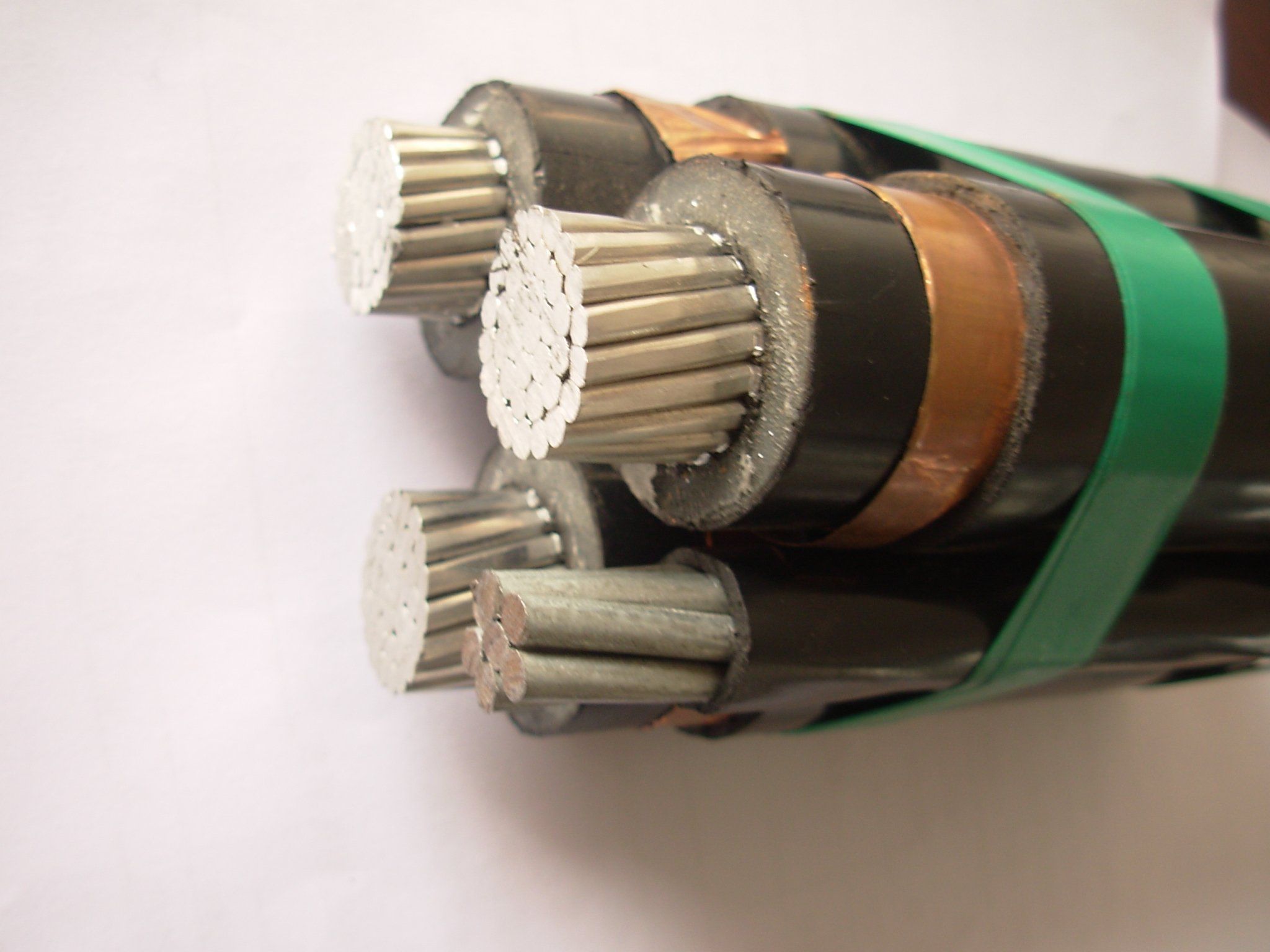 11kv ABC Cable Aluminium 3 Core Type a (armoured) Steel Catenary