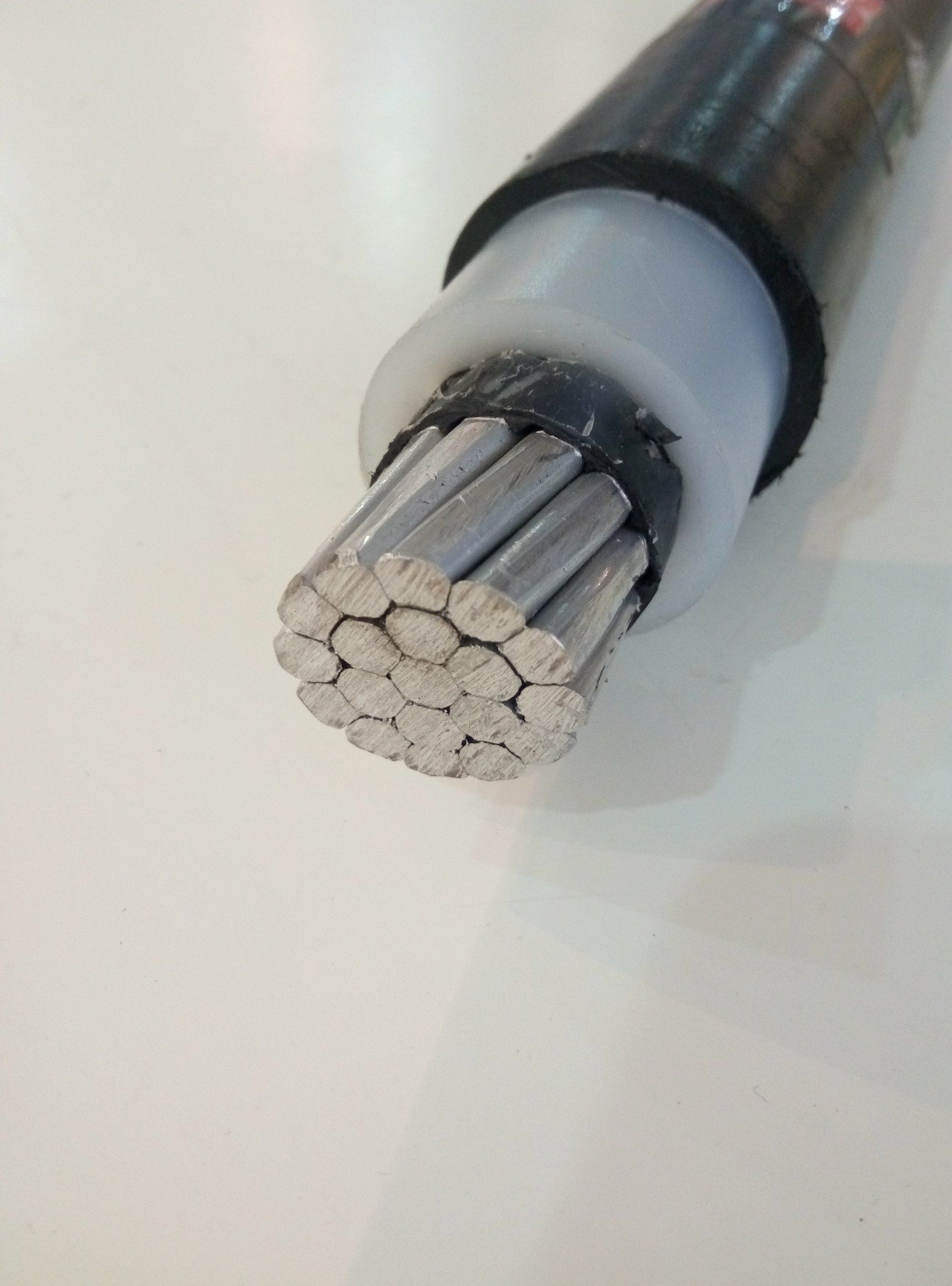 15kV 25kV 35kV Cavo per Alberi AL XLPE HDPE 150 SQMM 185 SQMM