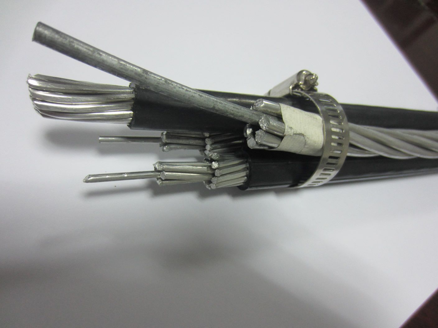 Aluminum Triplex Service Drop ACSR Neutral Conductor Cockle Electrical Wire ABC Cable