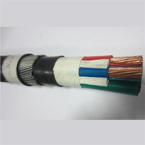 Chine Câble en cuivre PVC basse tension 4X25mm2 Câble en aluminium fabrication et fournisseur