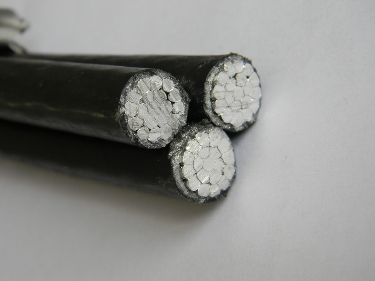 Duplex Service Drop AAAC 6201 Alloy Neutral Conductor Whippet ABC Cable