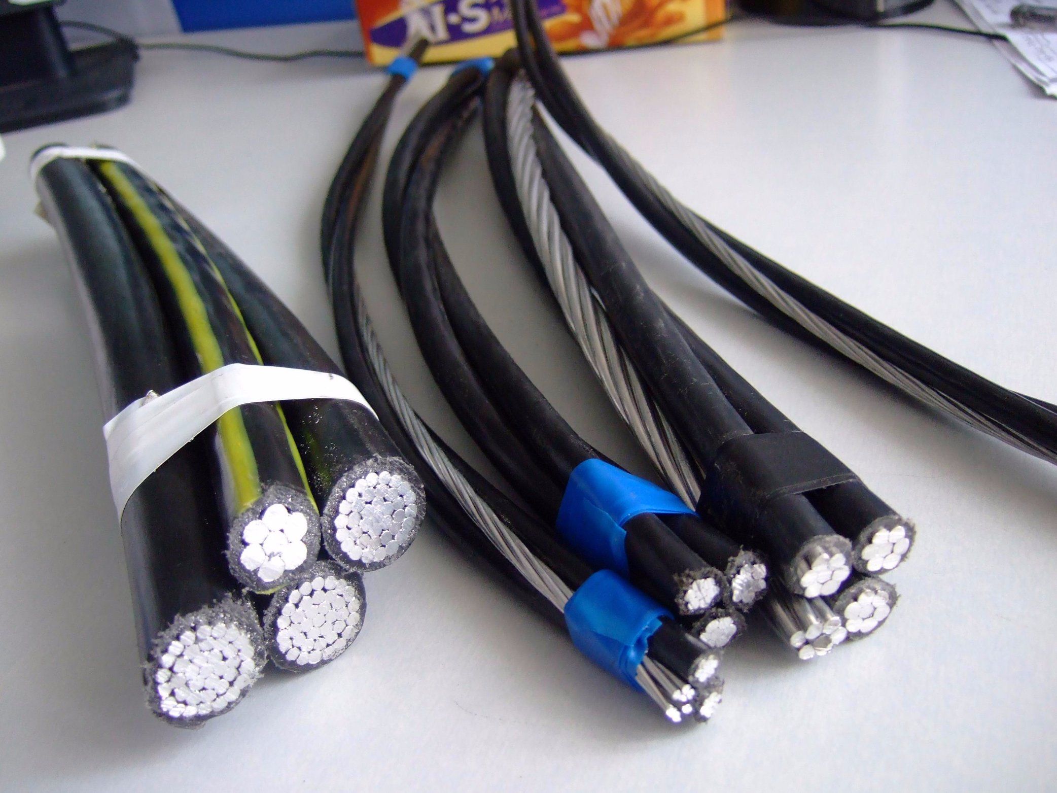 Piesa 1004 70mmsq 120sqmm 4 Core Aerialbundled Conductors Withinsulated Neutral