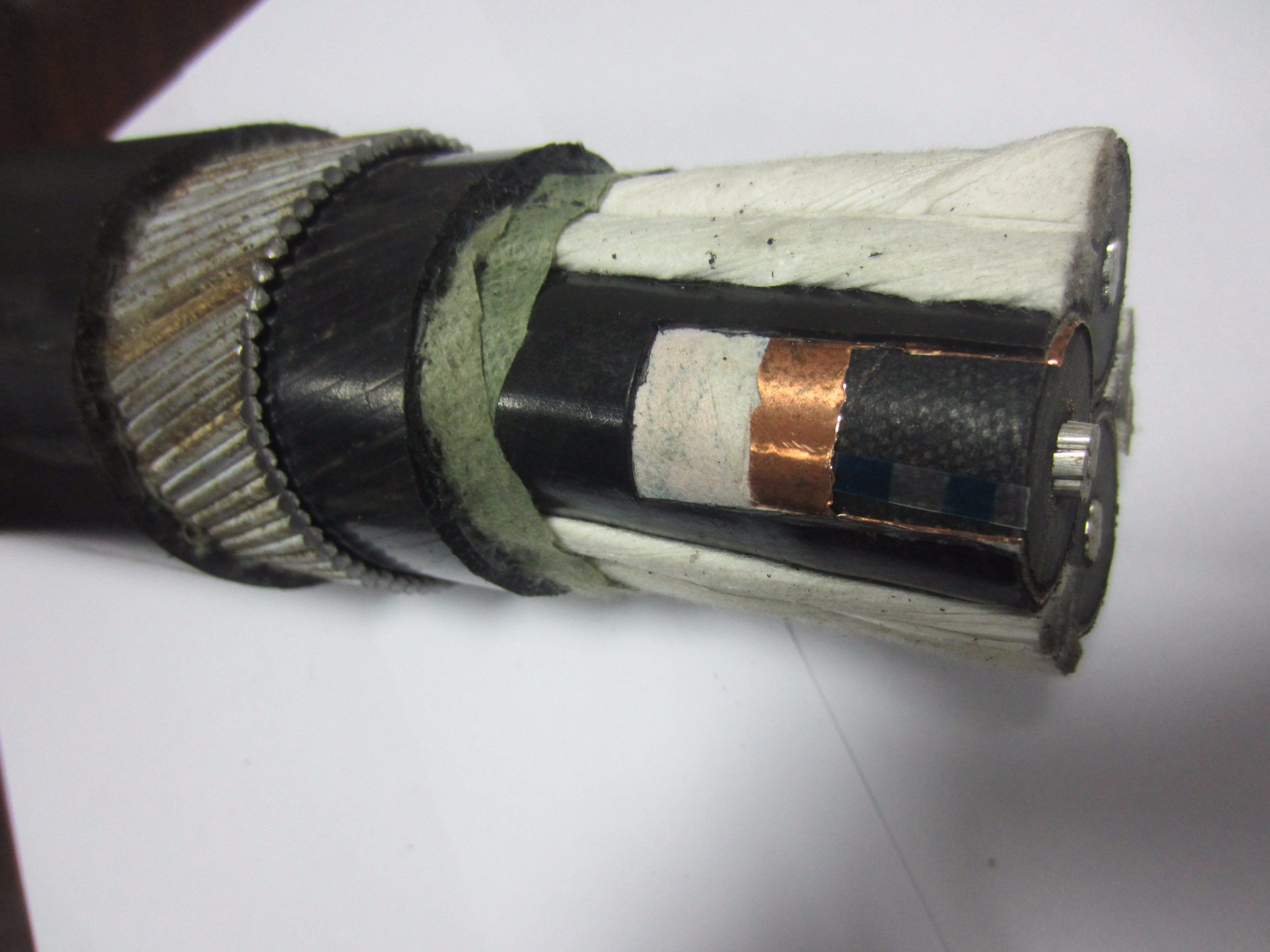 Submarine Cable 2xs (FL) 2yraa RM 19/33 (36) Kv Water Blocking High Voltage 35kv XLPE Submarine Aluminium Power Cable with Armor