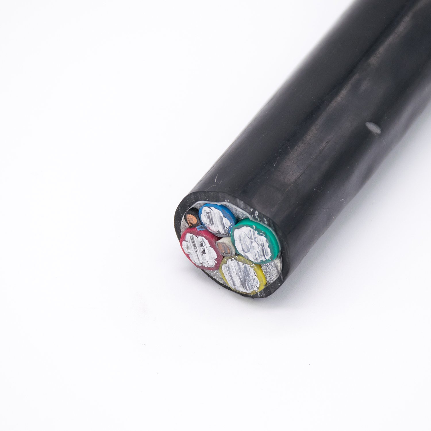 33kv XLPE Insulated Power Cable Three Layers Co Extrusion