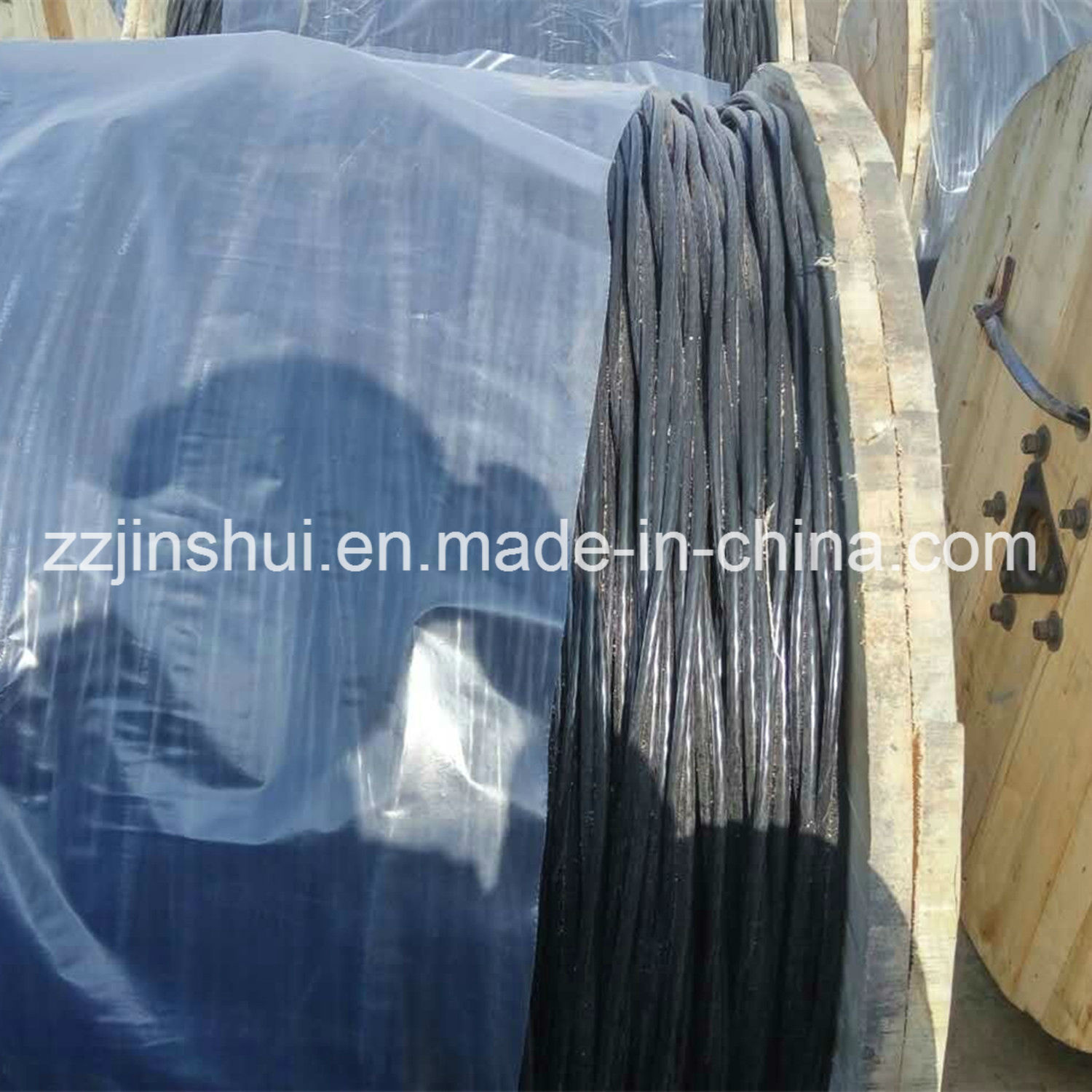 Chine Câble en aluminium aérien Caai 3*35+N25mm2 AAAC neutre fabrication et fournisseur