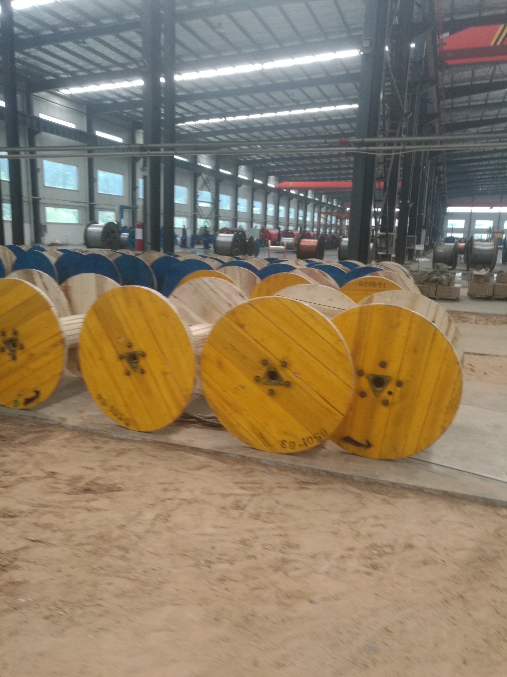 Yjv / Yjv22 /Yjlv /Yjlv22 /Zr Yjv 0.6/1kv 3+2 Cores Cu/Al/XLPE/PVC/Swa Power Cable