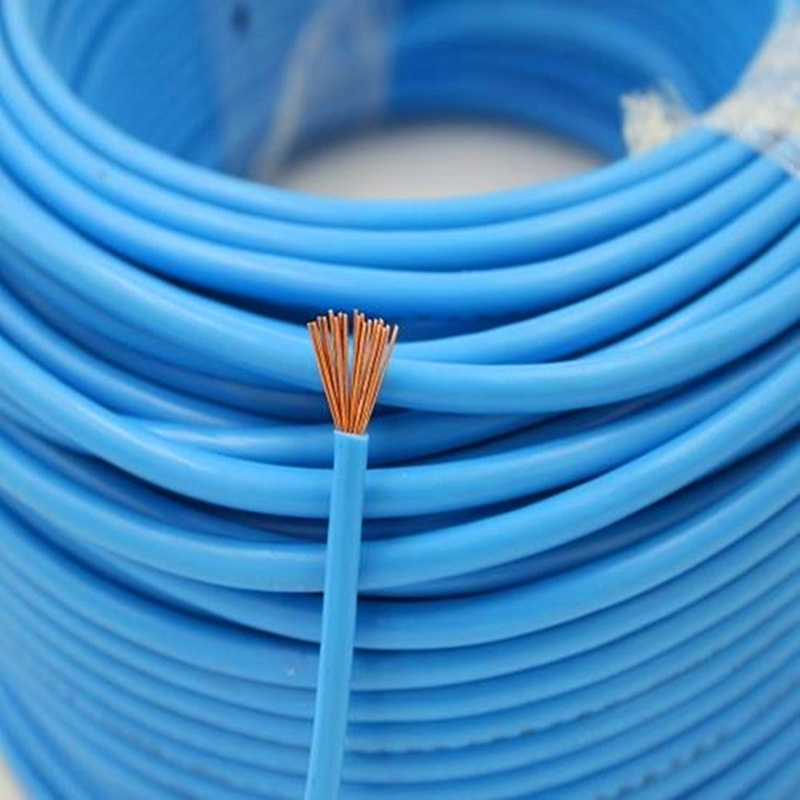 Fabricación de cables eléctricos de alambre de cobre con aislamiento de PVC en China