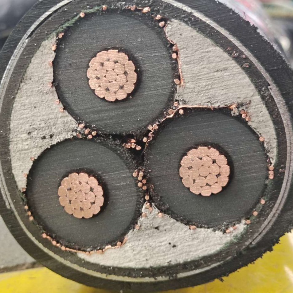 12kv 33kv 3*95mm2 3*120mm2 3*150mm2 Cu/Al/XLPE/Cws+Cts/PVC/ Sta/HDPE Sheath Watertight Power Cable