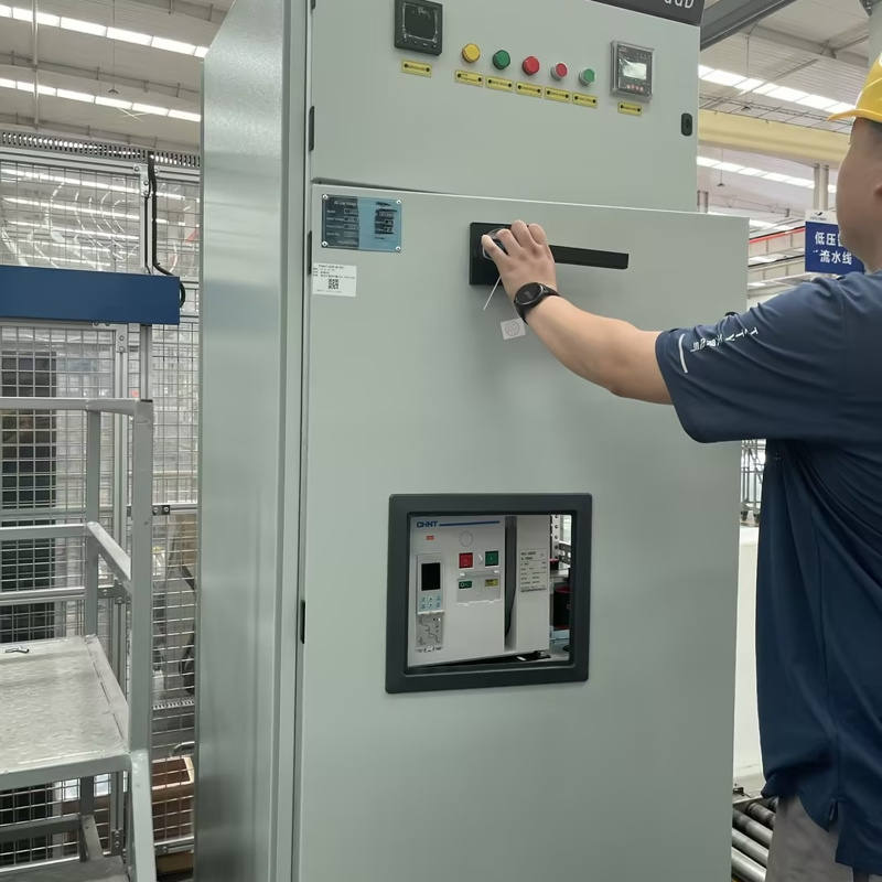 Cabinet CE 11kv Gis Kyn28-12 145kv Gas Insulated 132kv Low Voltage Switchgear