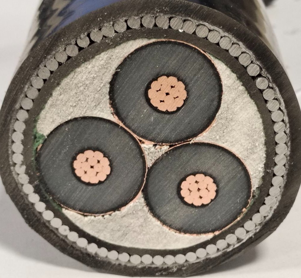 Huadong Cable Group 18/30 (36) Kv Cu/XLPE/Cts/PVC/Swa/PVC Yjv32 3*70mm2 3X70mm2 Power Cable