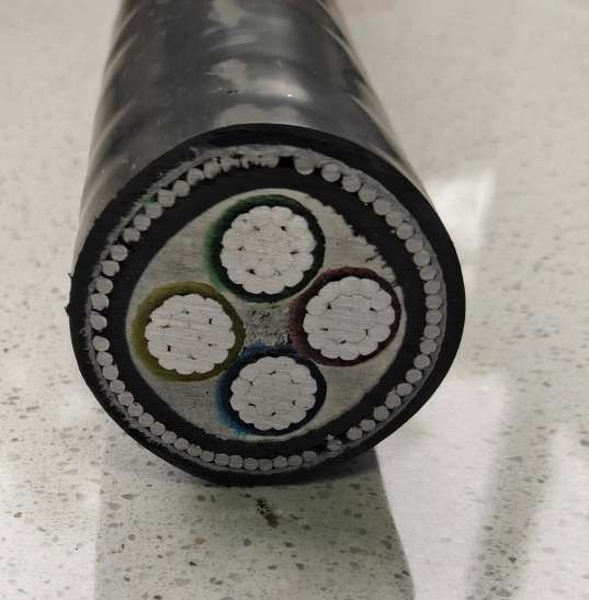 Conductor de Aluminio de Baja Tensión 4 Núcleo 4X35mm2 4X50mm2 4X70mm2 Cable Armado con Swa