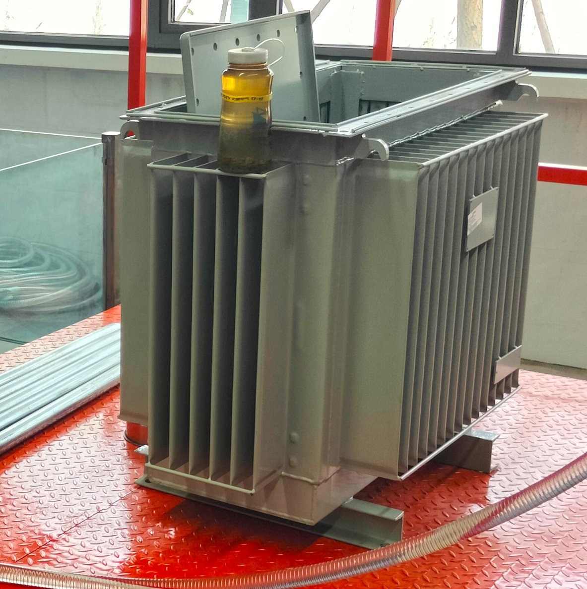 Power Oil-Immersed Type Three-Phase 2000kVA China Oil Types 200 kVA Oil-Type Transformer