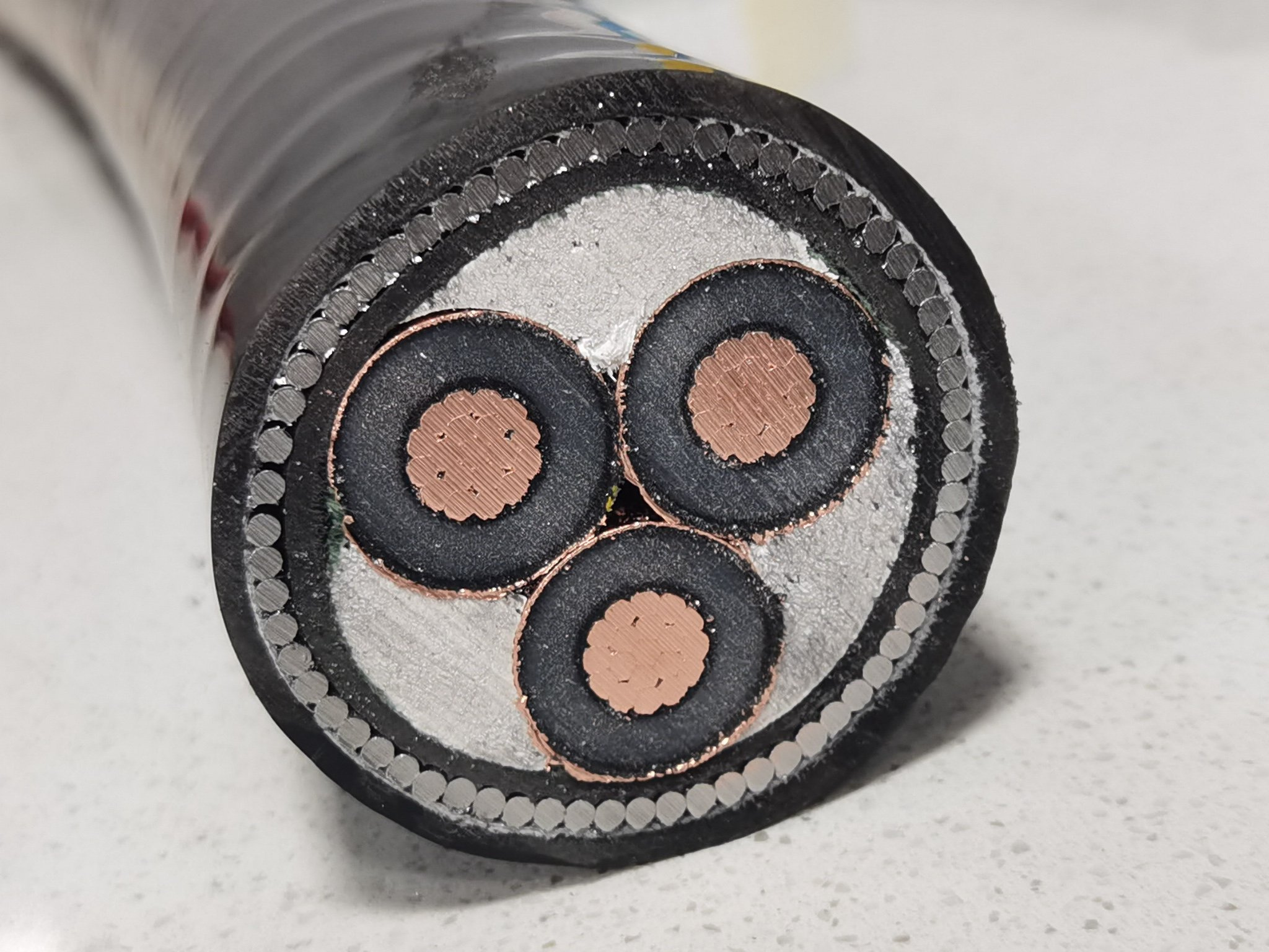 Underground Yjv32 120mm 3c 300mm2 500mm 34.5kv XLPE Cable with Good Price