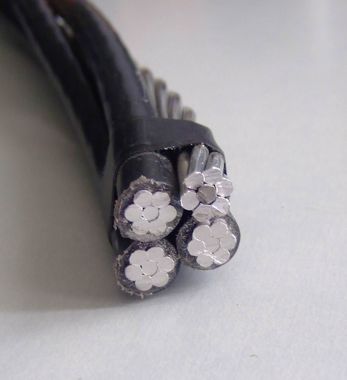 0.6/1kv 25mm2 35mm2 50mm2 Aerial Bundle Cable Hot Sale