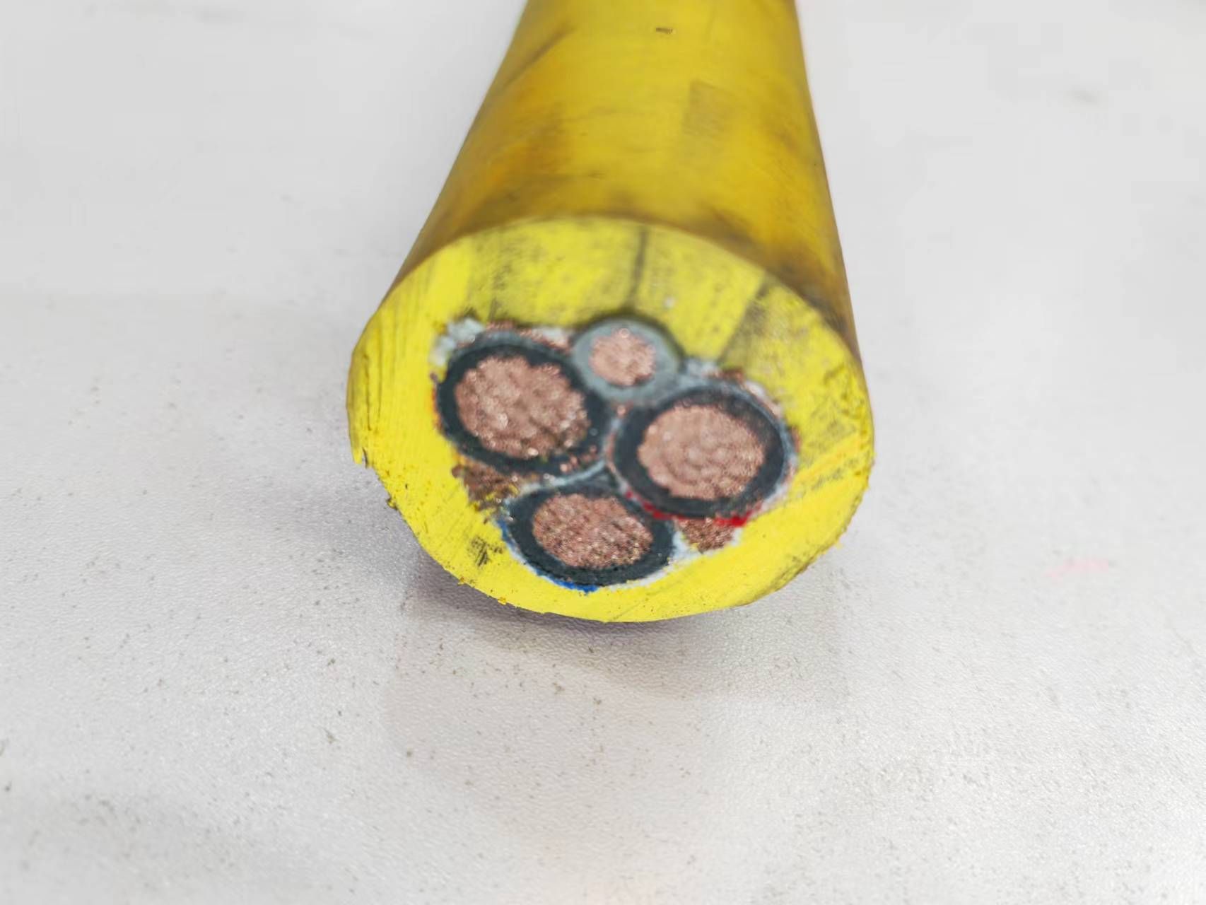 3 Core 640/1100V Flexible Copper Trailing Trackless Yellow Rubber Mining Cable 3X35+2X16+1X16mm2