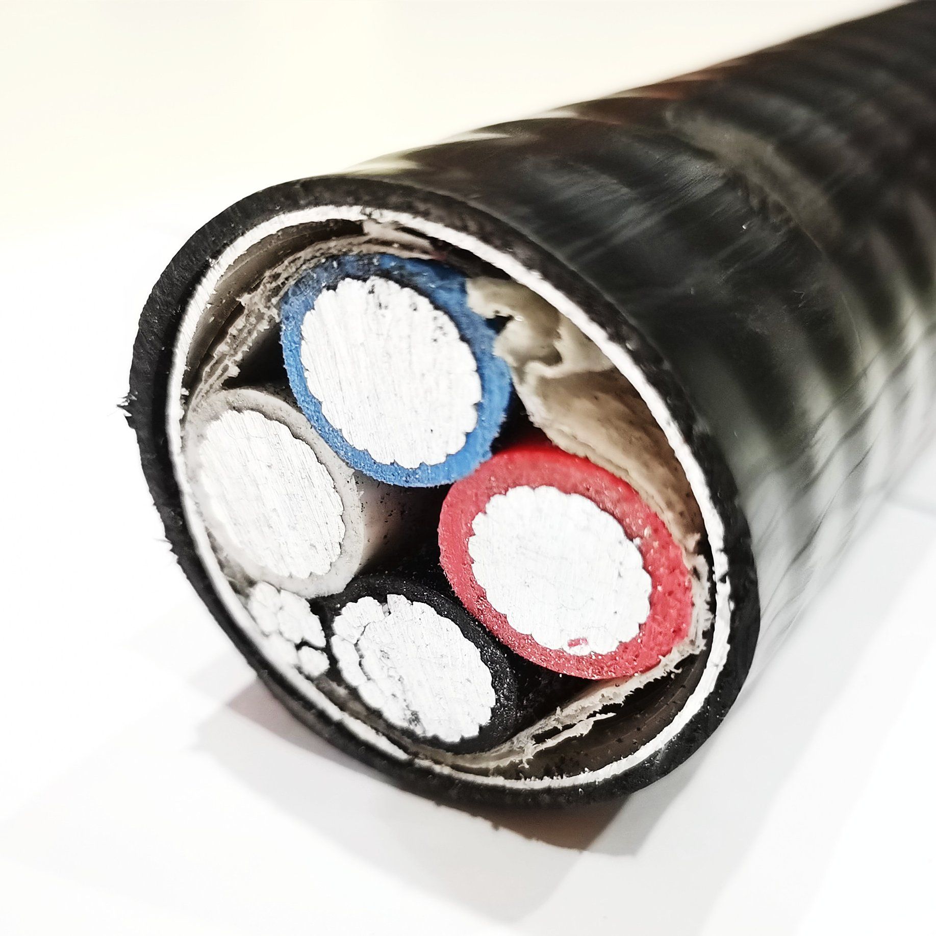 600V 2/0 3c Wire Acwu90 #2/0AWG 3 Conductor Aluminum XLPE Insulation Aia Armor PVC Jacket Cable