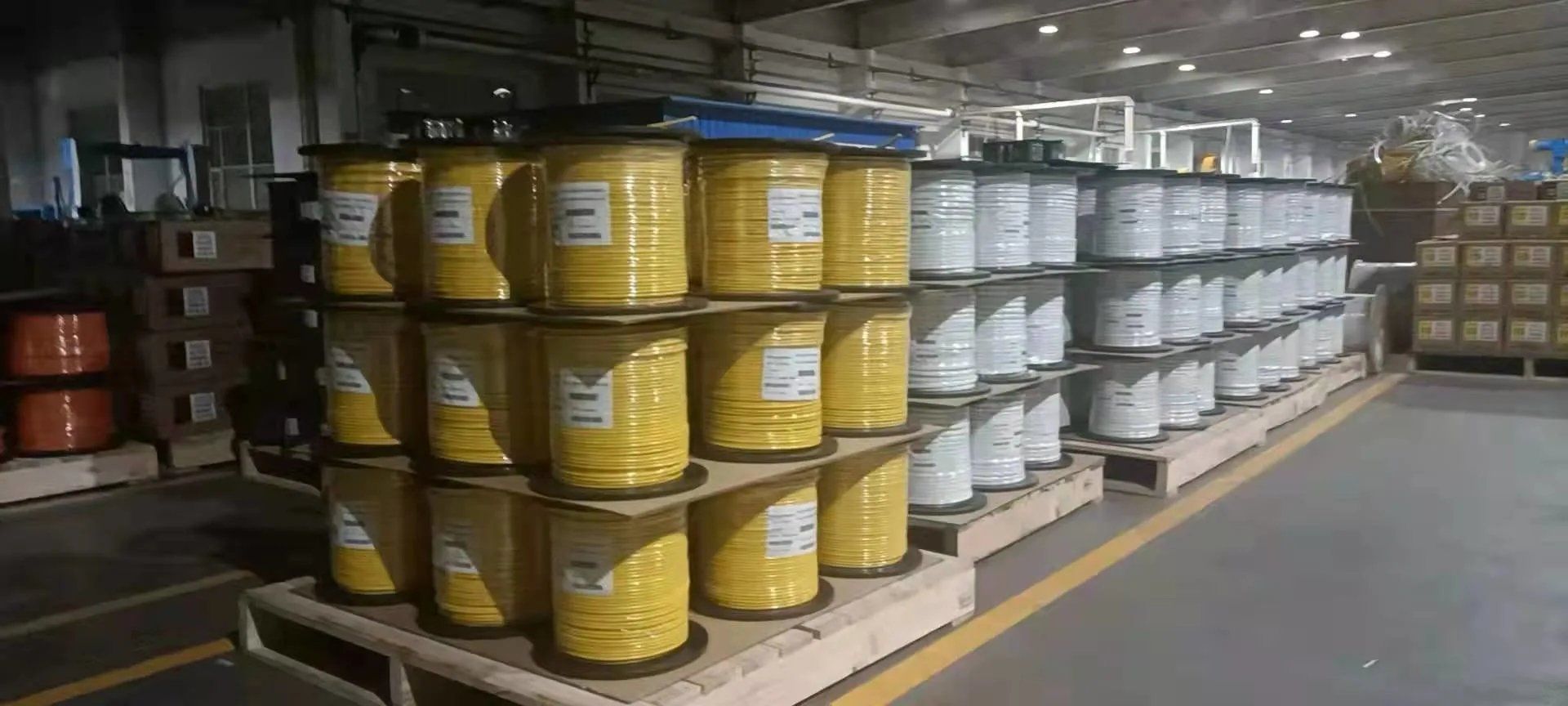 ISO9001 Approved 14AWG-2AWG Roll, Coil, Sandard Rxpot Wooden Drums Canadian Bulding Wire