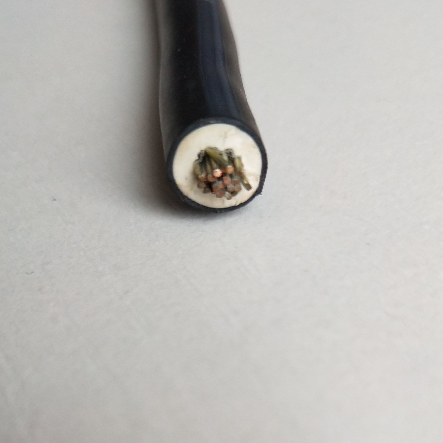 Single Twin Core 10 AWG DC Solar/PV Cable TUV Certified Electrical Copper Europe XLPE Insulated