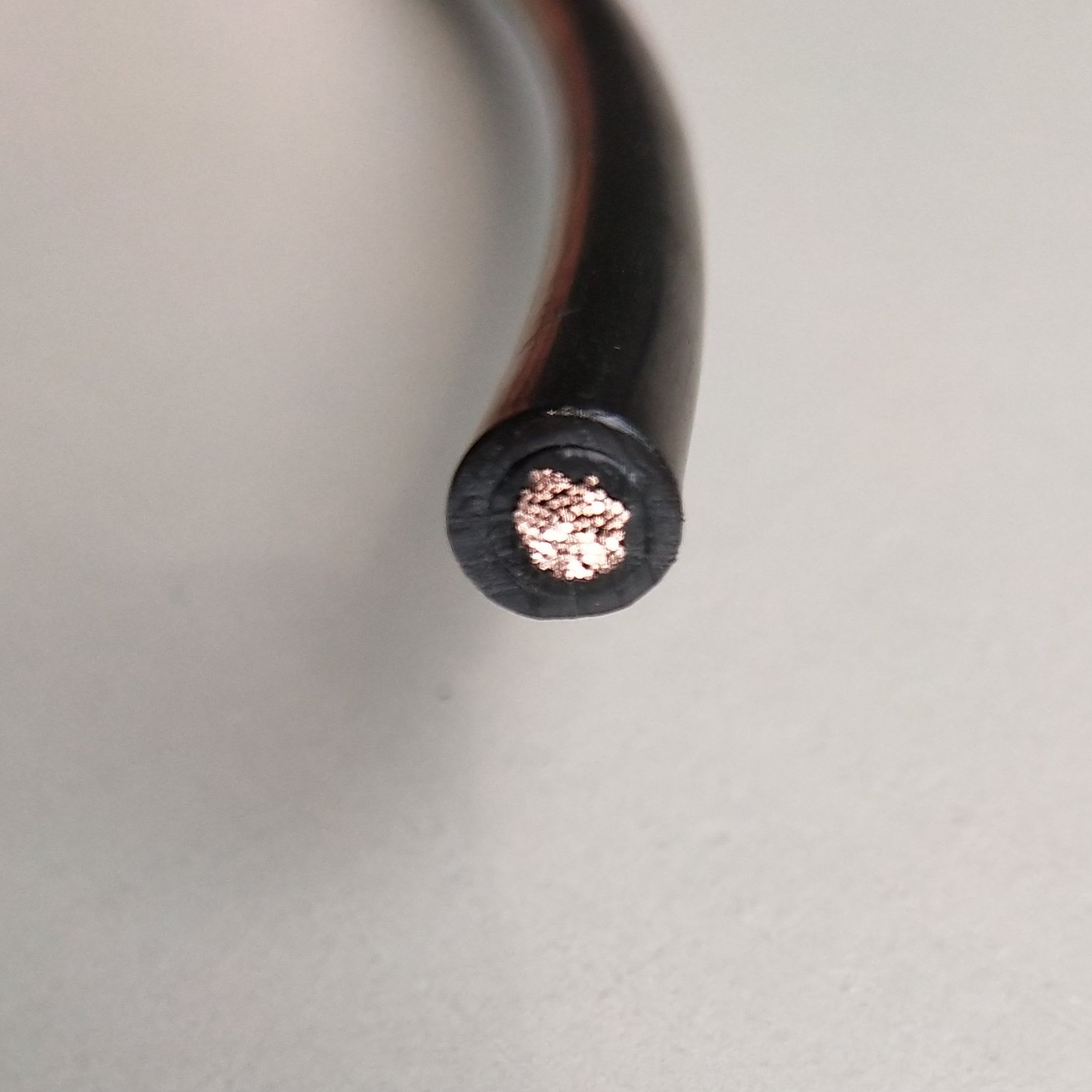 UL4703 Standard 8 AWG Solar PV Rpv90 Cable