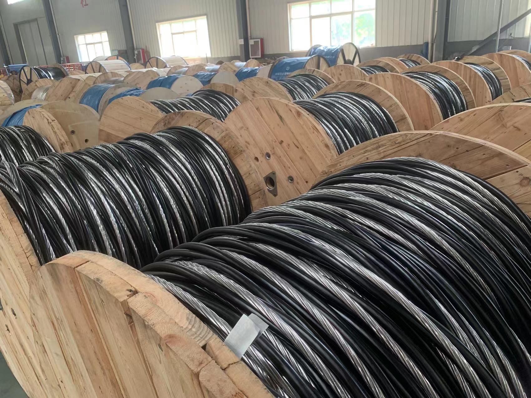 Aluminum Conductor XLPE PE Insulated Triplex Service Drop Cable 3X6AWG 3X4AWG 3X2AWG Price List