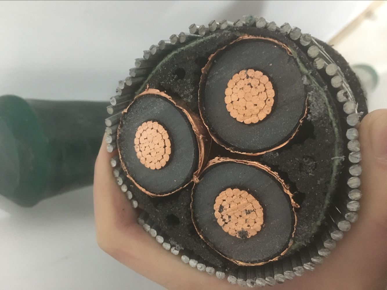 BS 7835 XLPE LSZH 6.35/11 (12) Kv Power Cable